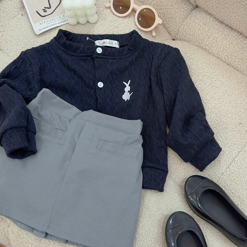 Set áo len than thêu thỏ mix cv ghi bé gái