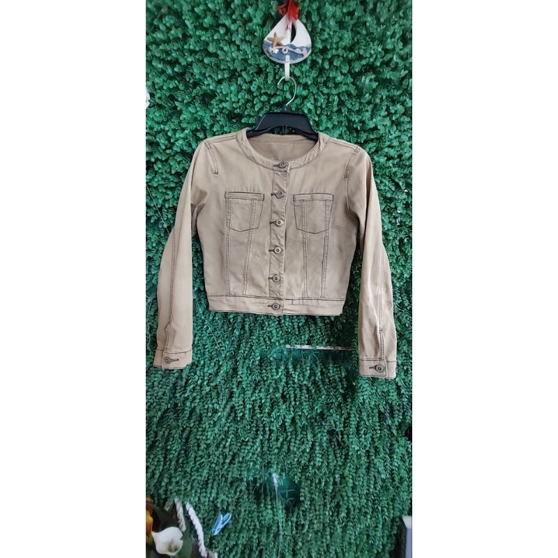 Thanh lý áo khoác croptop kaki size S