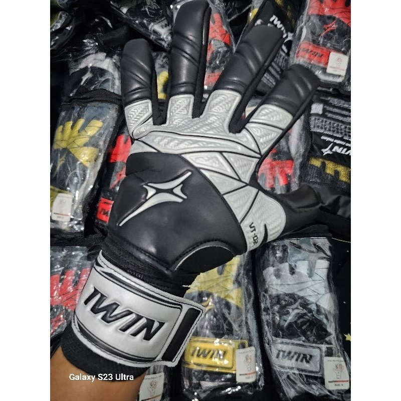 CHUYÊN CỎ NHÂN TẠO GĂNG TAY THỦ MÔN  KEEPA PRO VT02 - CÓ XƯƠNG THÁO LẮP