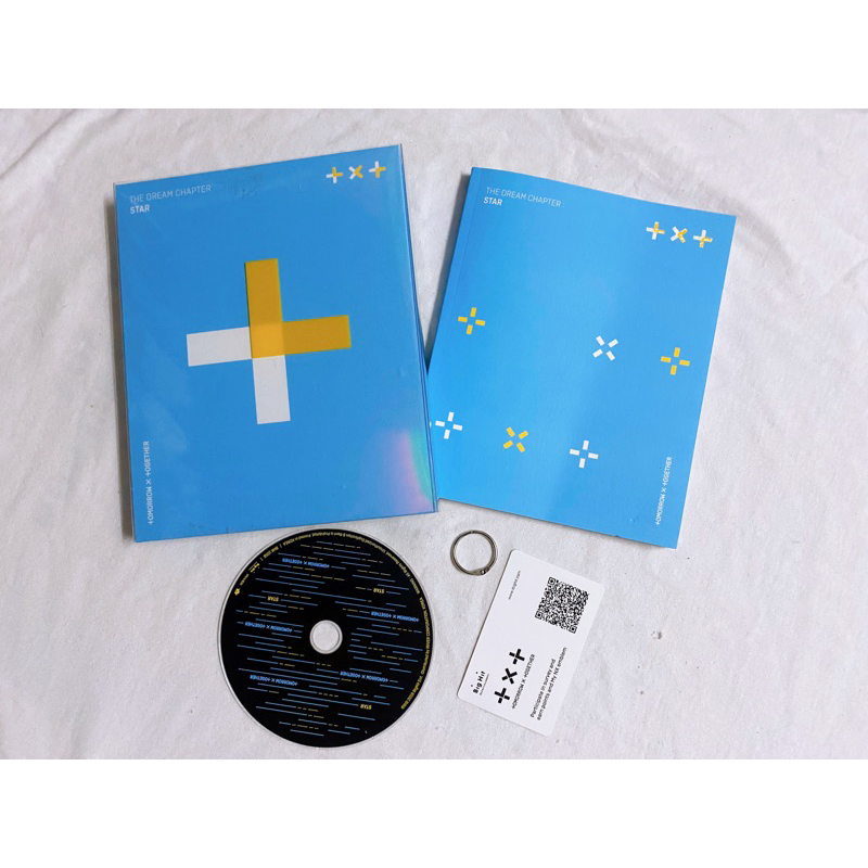 Txt album mini Chapter Star đã khui seal, gồm đầy đủ đồ như hình.