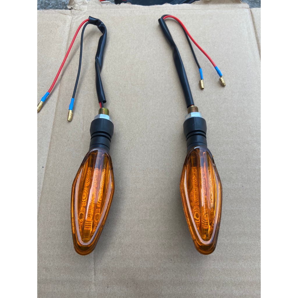 Xi Nhan xe Xmen Zin sơi đốt led giá 1 đôi