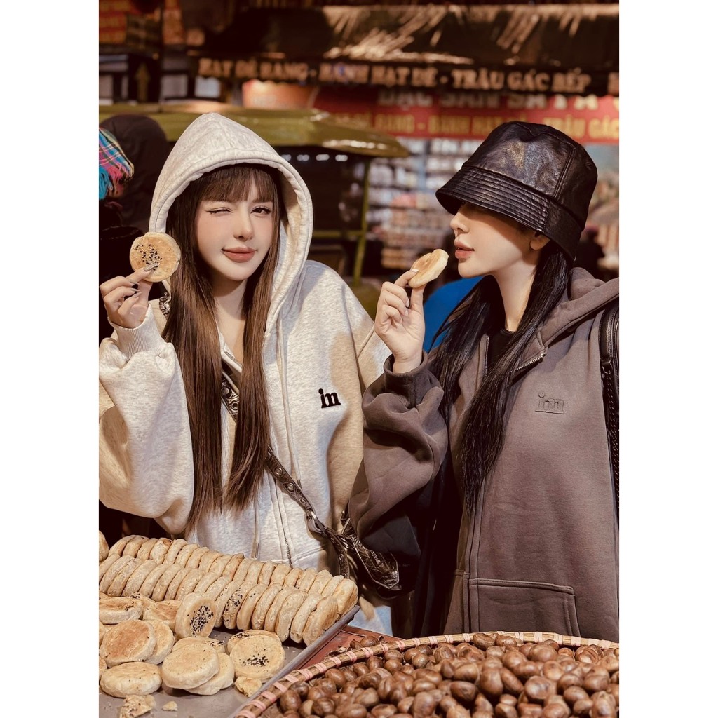 Áo khoác nỉ có mũ cá tính form rộng, áo khoác nữ thu đông hai màu Moonyhanoi TV 312