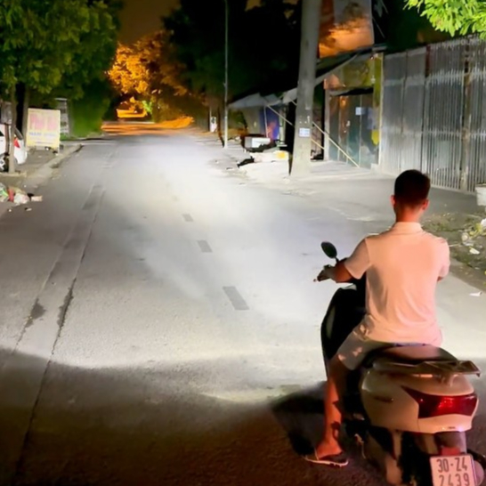 Đèn Pha T20 HS5 BMA , Xe Airblade 2011 PCX 2011, LEAD 2011... Lắp Zin