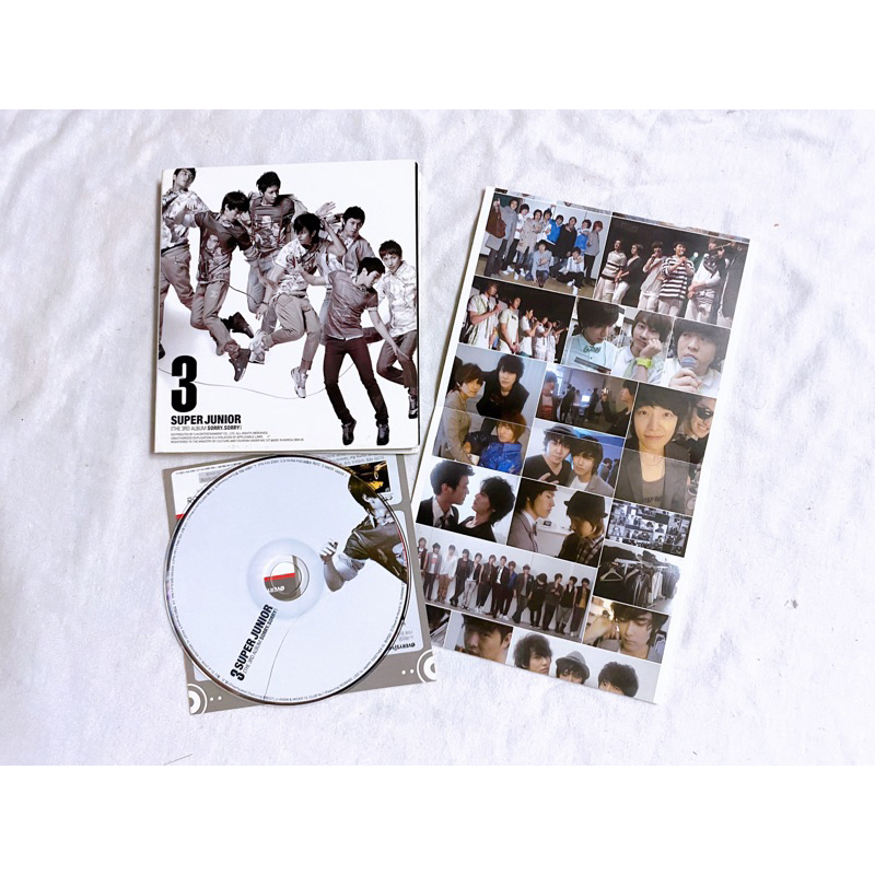 Super Junior 3rd mini Album Sorry Sorry đã khui seal, gồm booklet và 1 CD poster