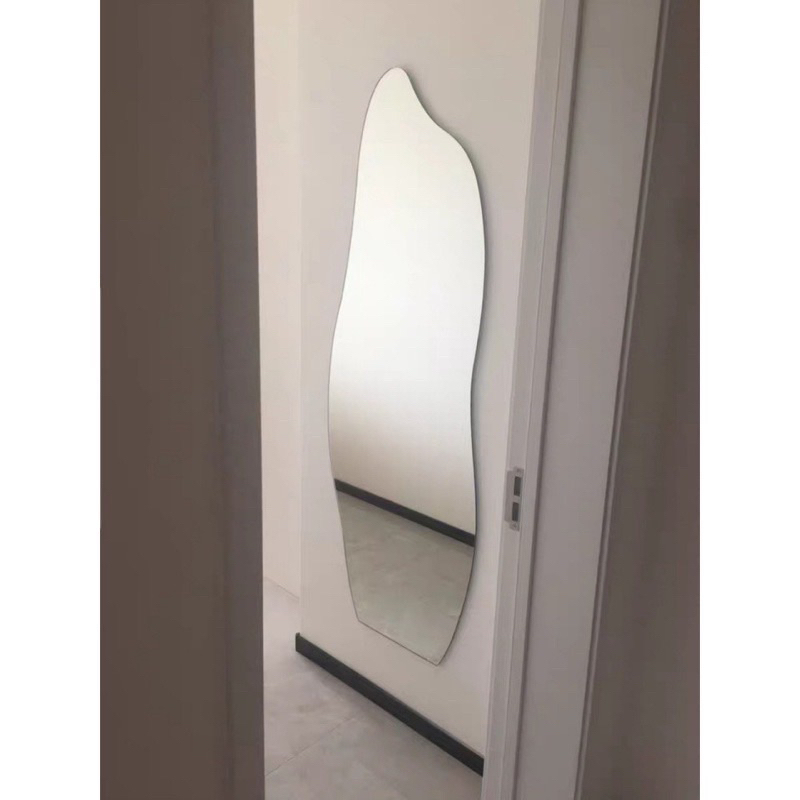 Gương hạt đậu có cảm ứng đèn led cao cấp luxury