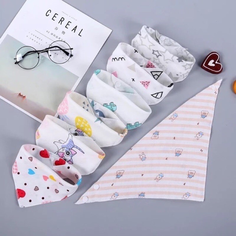 Set 5 khăn yếm tam giác organic cotton 6 lớp 2 cúc bấm hàng Kiluta xịn đẹp Medokids
