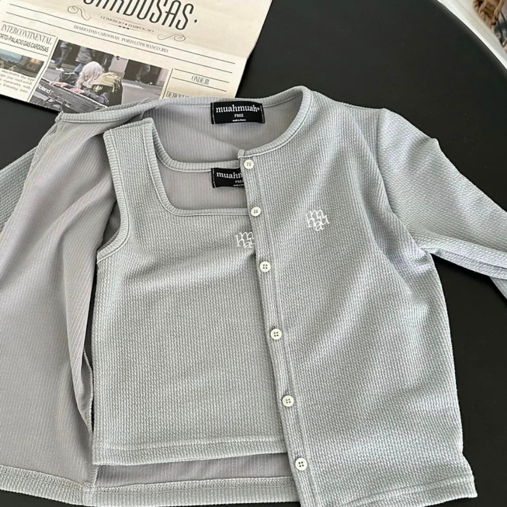 Set Muahmuah gồm 2 áo  chính hãng Korea