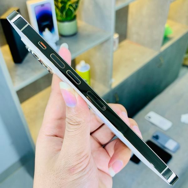 13p.r.o.m.a.x 512gb ngoại hình đẹp pin 100% nguyên zin, bh 12 tháng