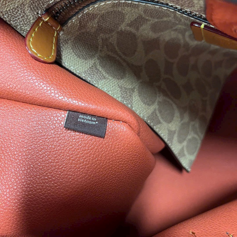 TÚI COACH RELAY TOTE CH756