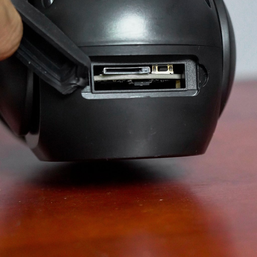 Camera ngoài trời Yoosee 5.0 MPX 16 led - 8032, đàm thoại 2 chiều,chống nước,hàng chính hãng,bảo hành 12 tháng