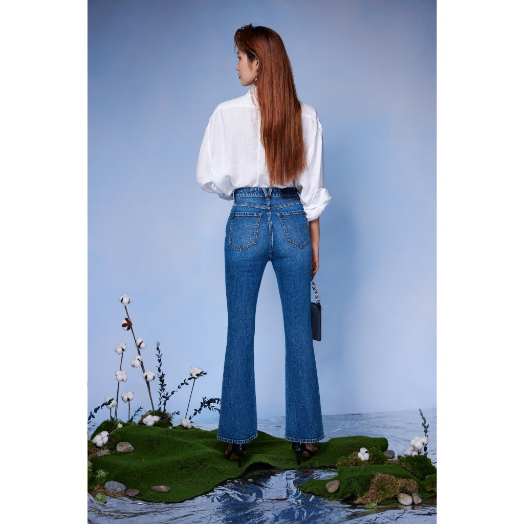 Quần Jeans Nữ Ống Loe Med Blue. Med Blue Women's Flared Jeans - 123WD1084B1950