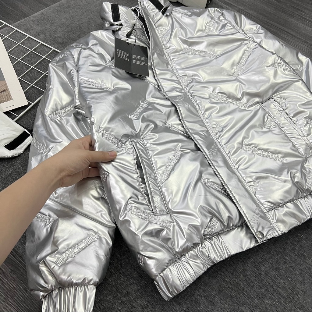 Áo Khoác Phao Bạc Nam Đôn Chề Dập Logo Siêu Cấp - Áo Phao Bạc Nam Nữ Hàng Q.C Cao Cấp