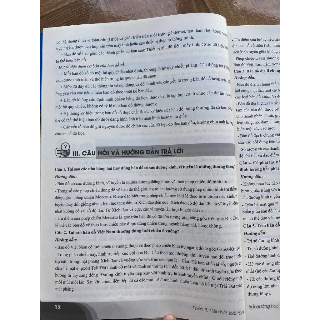 Sách - Bồi Dưỡng Học Sinh Giỏi Địa Lí 10 - Biên soạn theo chương trình GDPT mới - ndbooks