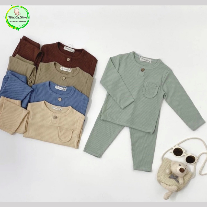 Bộ tăm lạnh trơn có túi ngực cho bé trai 3-14kg mặc thu đông