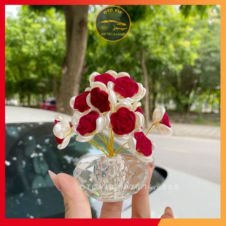 Bình hoa hồng chất liệu nhung trang trí tablo xe hơi, bình pha lê cao cấp tùy chỉnh dáng cây siêu sang chảnh