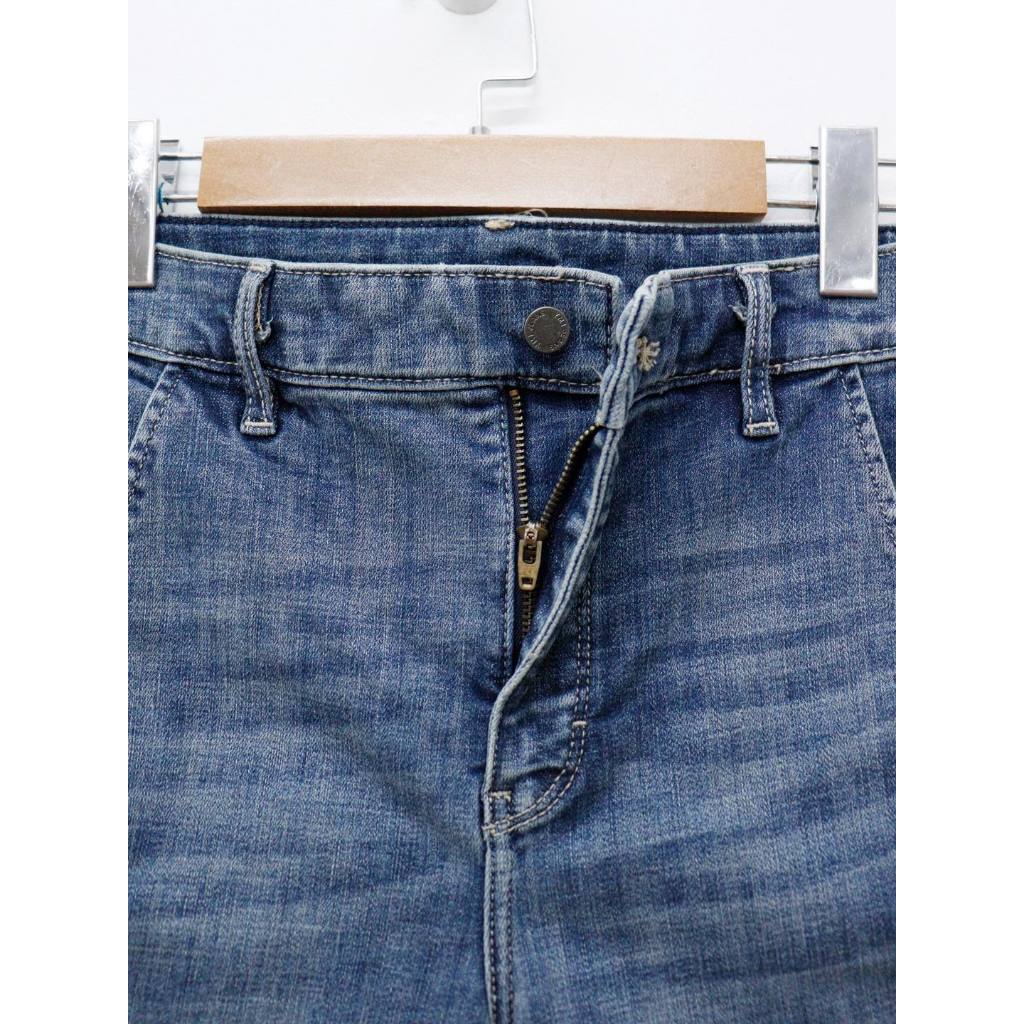 C3520 & C3522 - Quần short jean lửng , trơn