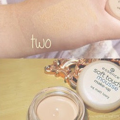 Phấn Tươi Đức Essence Soft Touch Mousse