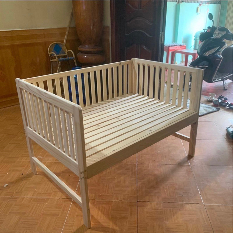 Giường cũi cho bé - Gỗ thông nhập khẩu