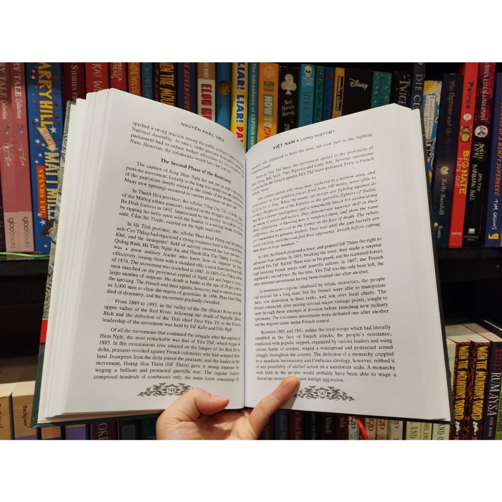 Sách - Việt Nam A Long History