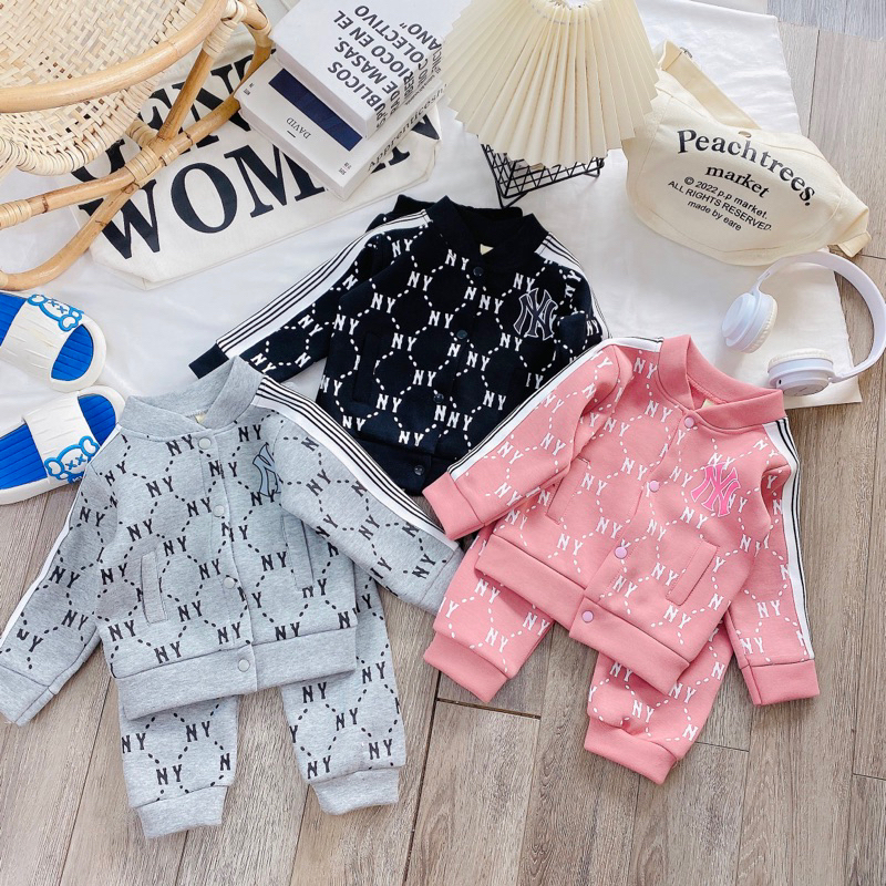 2911 Bộ nỉ dài cho bé .6075