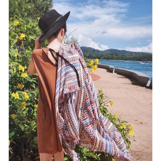 Khăn hoạ tiết boho đi biển