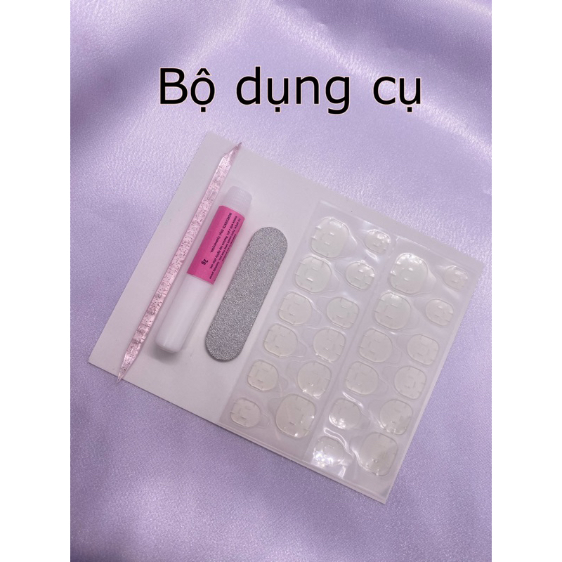 Nail Box Thiết Kế Đen Trắng