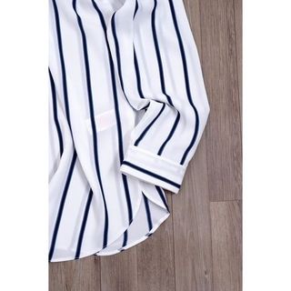 Áo sơ mi voan tay dài Primark.