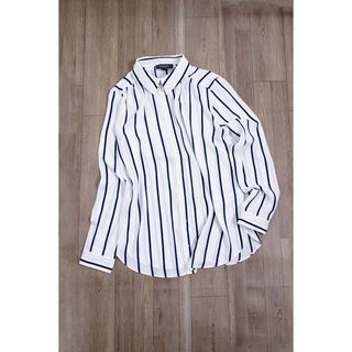 Áo sơ mi voan tay dài Primark.