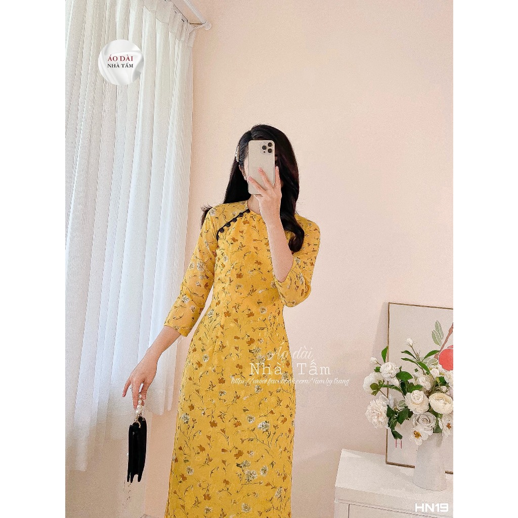 ÁO DÀI HOA NHÍ NỀN VÀNG CÚC ĐEN, ÁO DÀI NHÀ TẤM - HN19