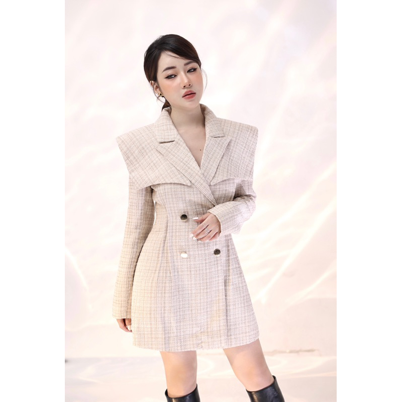 Khoác váy vạt thuỷ thủ