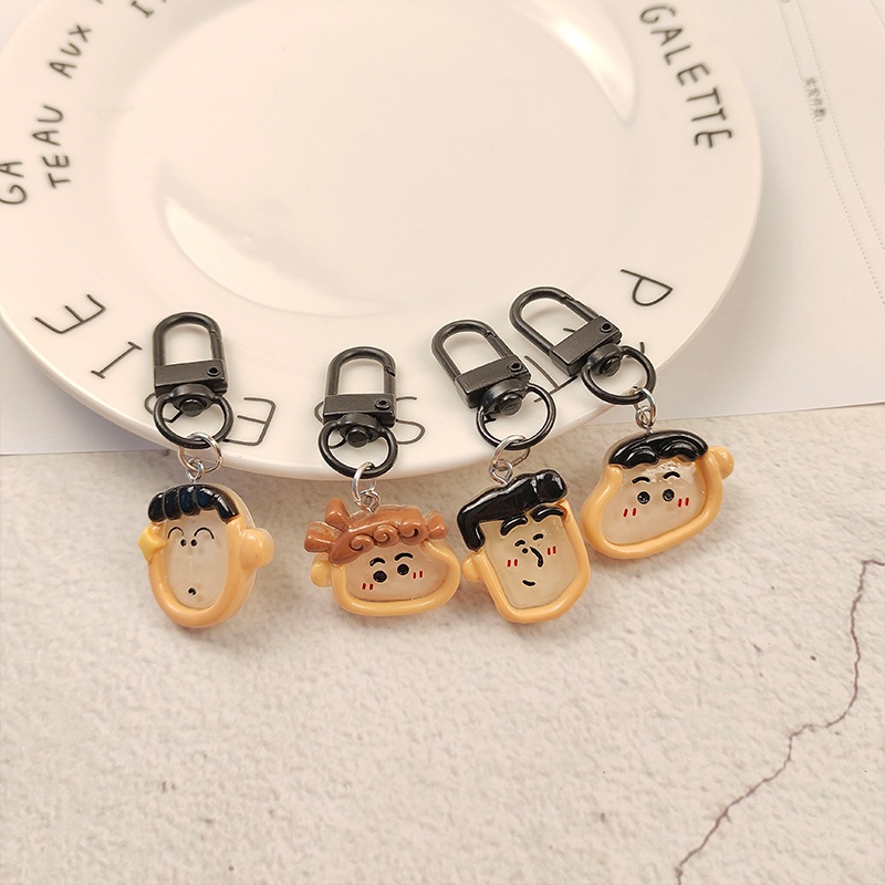 Ball💜Móc Khóa Hình Cậu Bé Bút Chì Shin Dễ Thương Mới