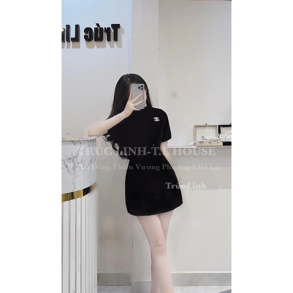 Váy nhung đen + tag x