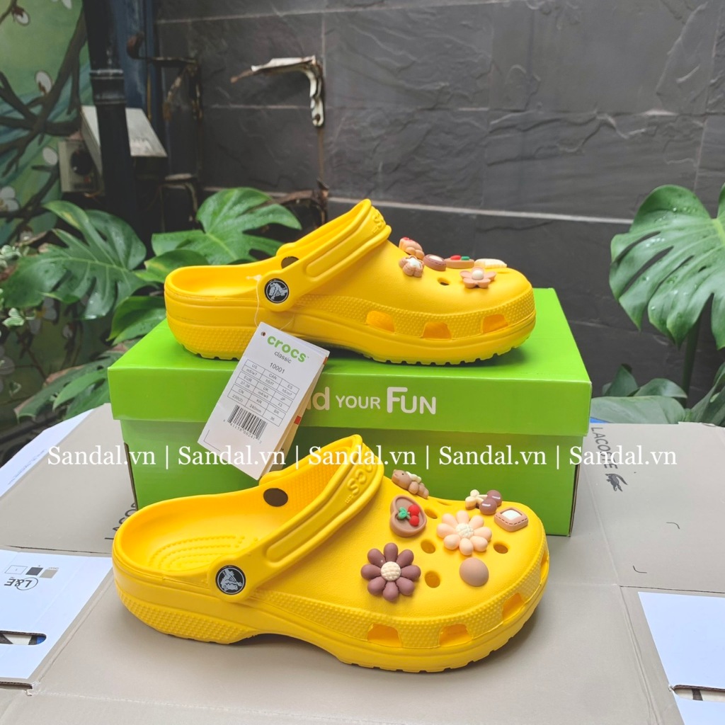 Dép sục Drew House - Tặng sẵn 12 hình Sticker
