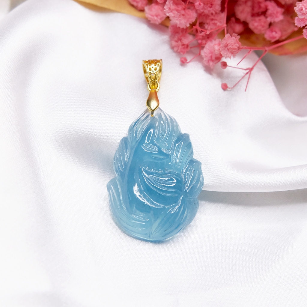 Mặt hồ ly chúa màu xanh aqua thiên nhiên dùng làm mặt dây chuyền, tết dây đeo tay, cất vào ví túi UPCARA