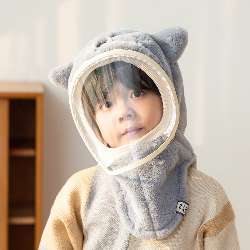 Mũ trùm đầu có kính chắn gió bụi bảo vệ cho bé