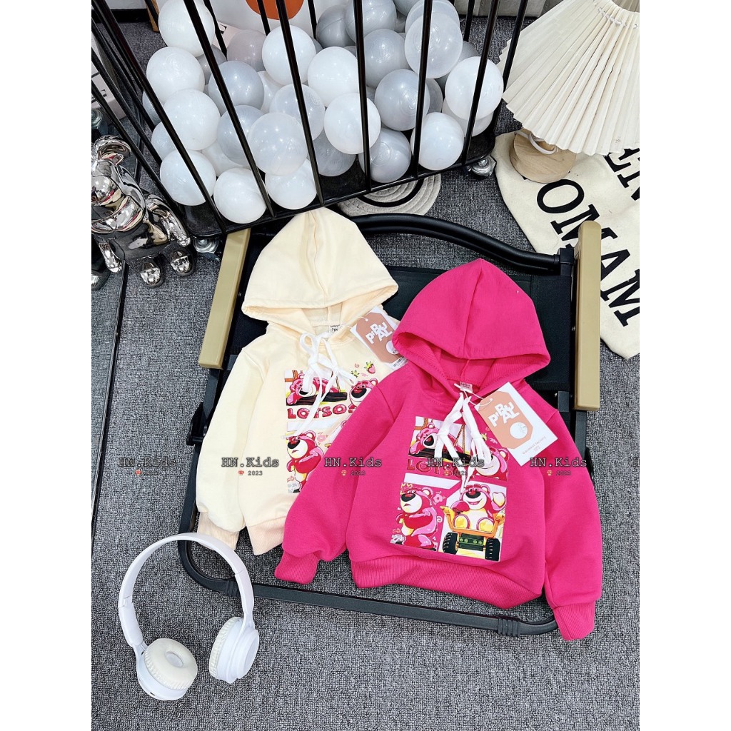 Áo khoác hoodie cho bé, áo nỉ bông dài tay in họa tiết gấu dâu lotso hottrend thu đông 2024