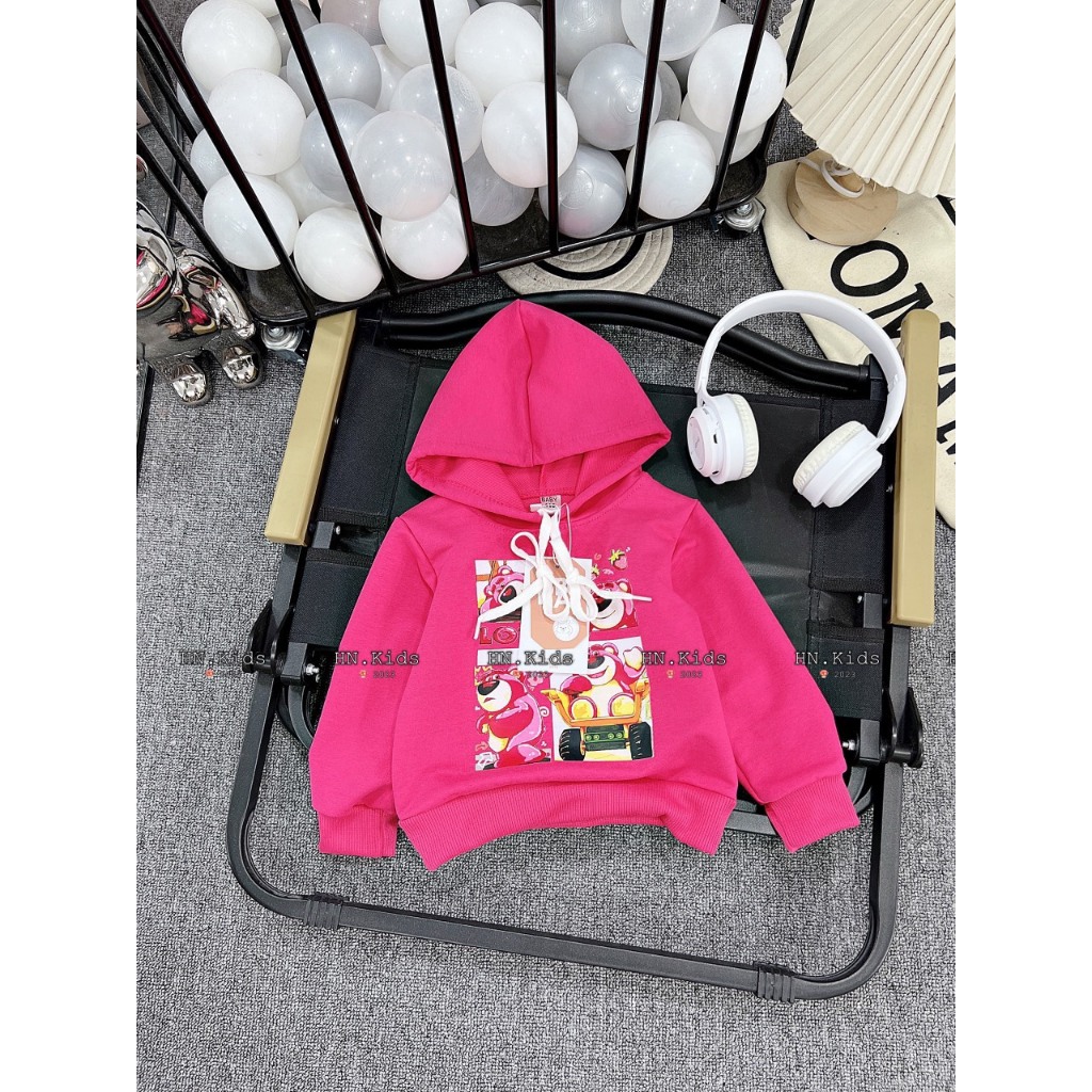 Áo khoác hoodie cho bé, áo nỉ bông dài tay in họa tiết gấu dâu lotso hottrend thu đông 2024