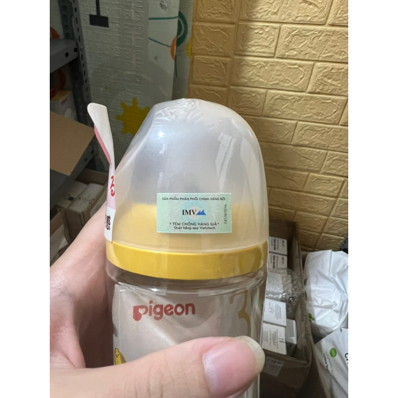 Bình sữa Pigeon PPSU Plus thế hệ thứ 3 phiên bản Nhật 160ml/240ml