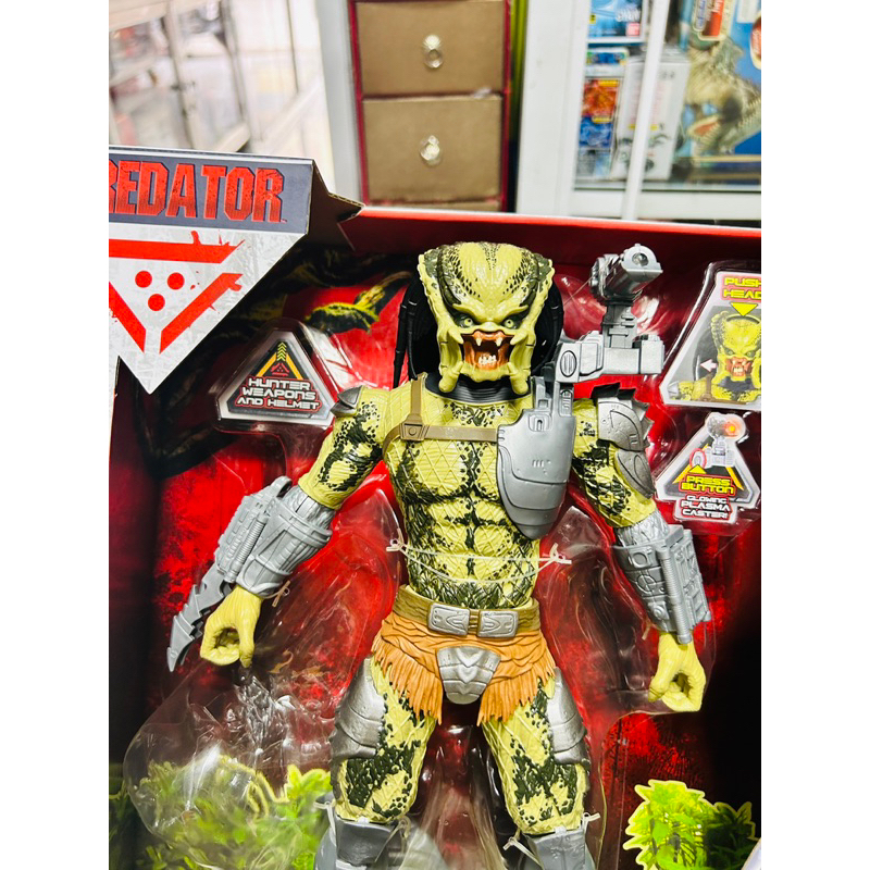 Mô hình Predator Collection 2021 Depredador 30cm Con Luz Laser