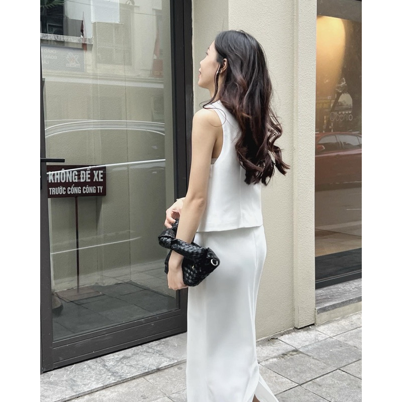 Chân váy KHUE HOUSE đen size L thanh lý