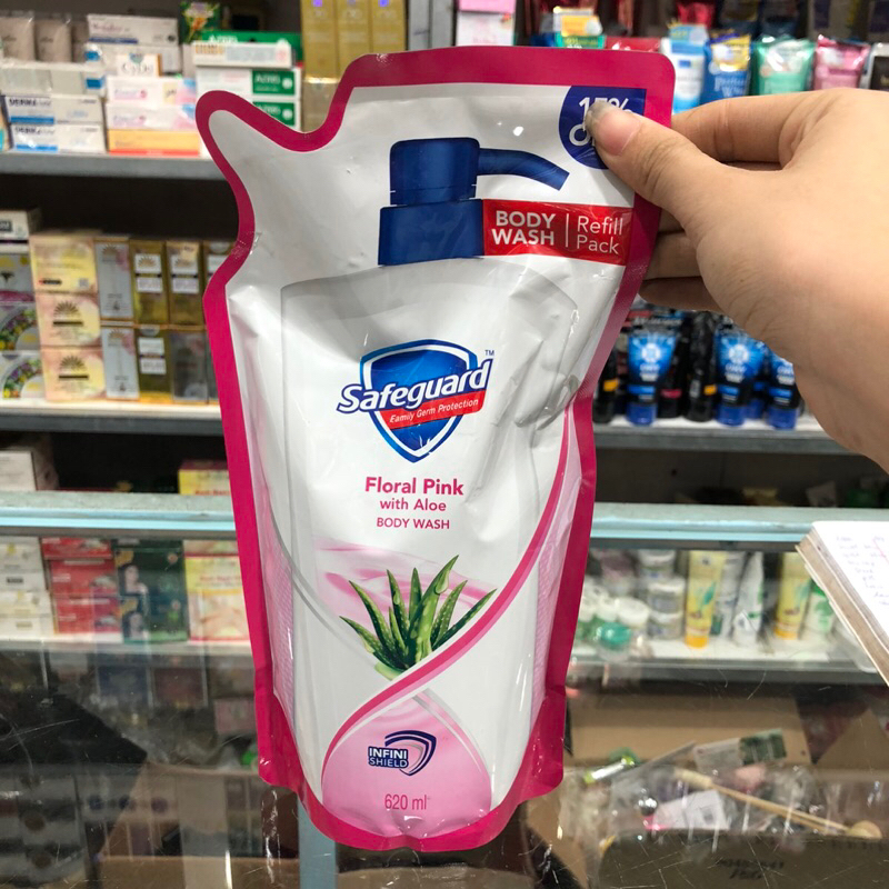 SỮA TẮM SAFEGUARD SẠCH 99,9% VI KHUẨN & DỊU NHẸ CHO DA TÚI 620ML