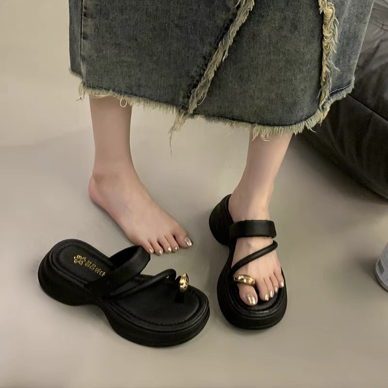 Dép xuồng kẹp ngón cao 5cm em về 2 màu