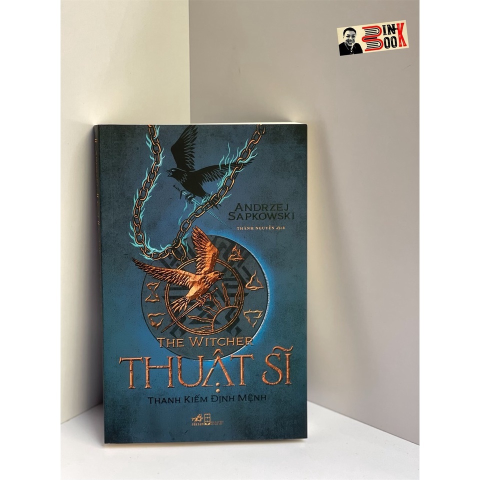 Sách - Thuật sĩ - The Witcher  - Thanh kiếm định mệnh - Nhã Nam