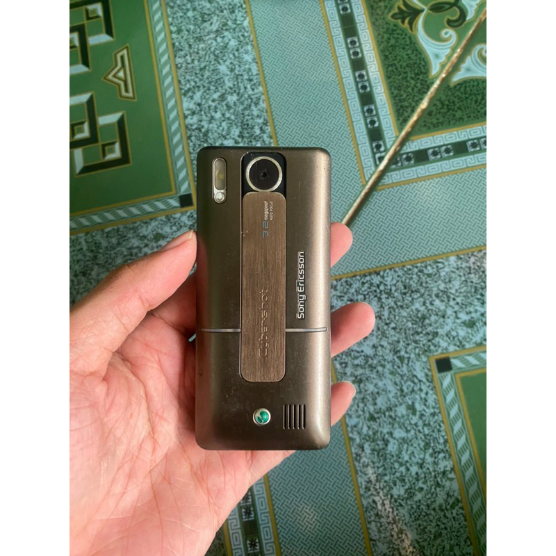Xác điện thoại Sony Ericsson K770i không rõ tình trạng