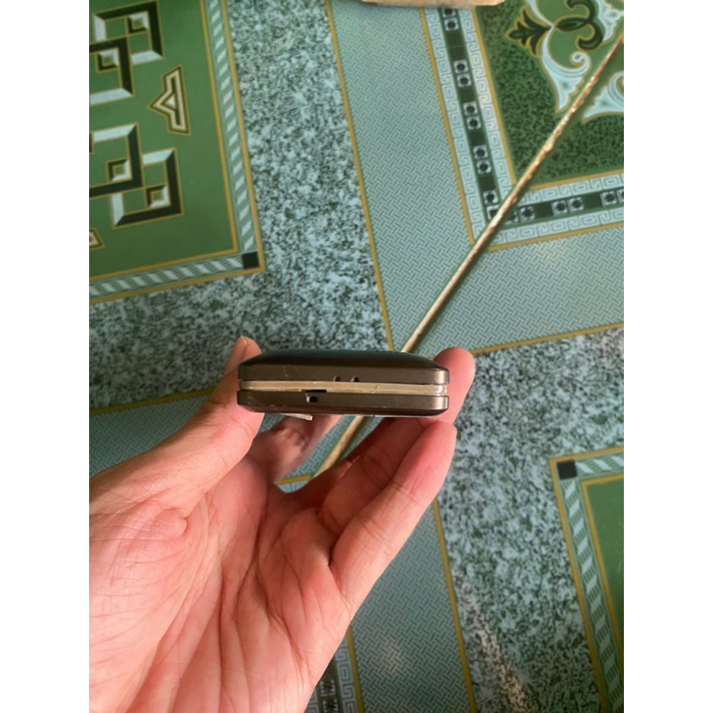 Xác điện thoại Sony Ericsson K770i không rõ tình trạng