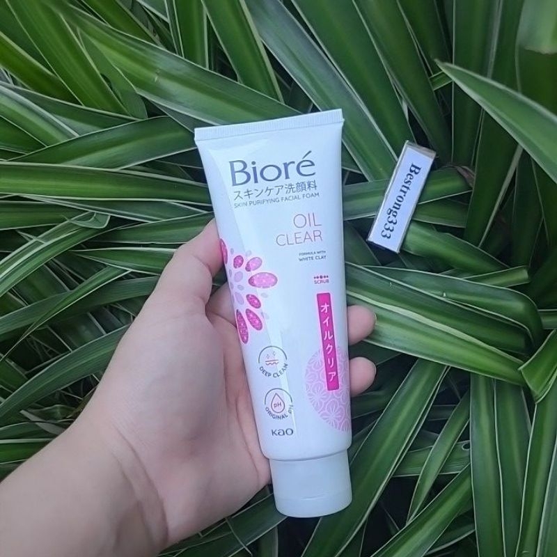 Sữa rửa mặt Biore sạch nhờn se khít lỗ chân lông 100g