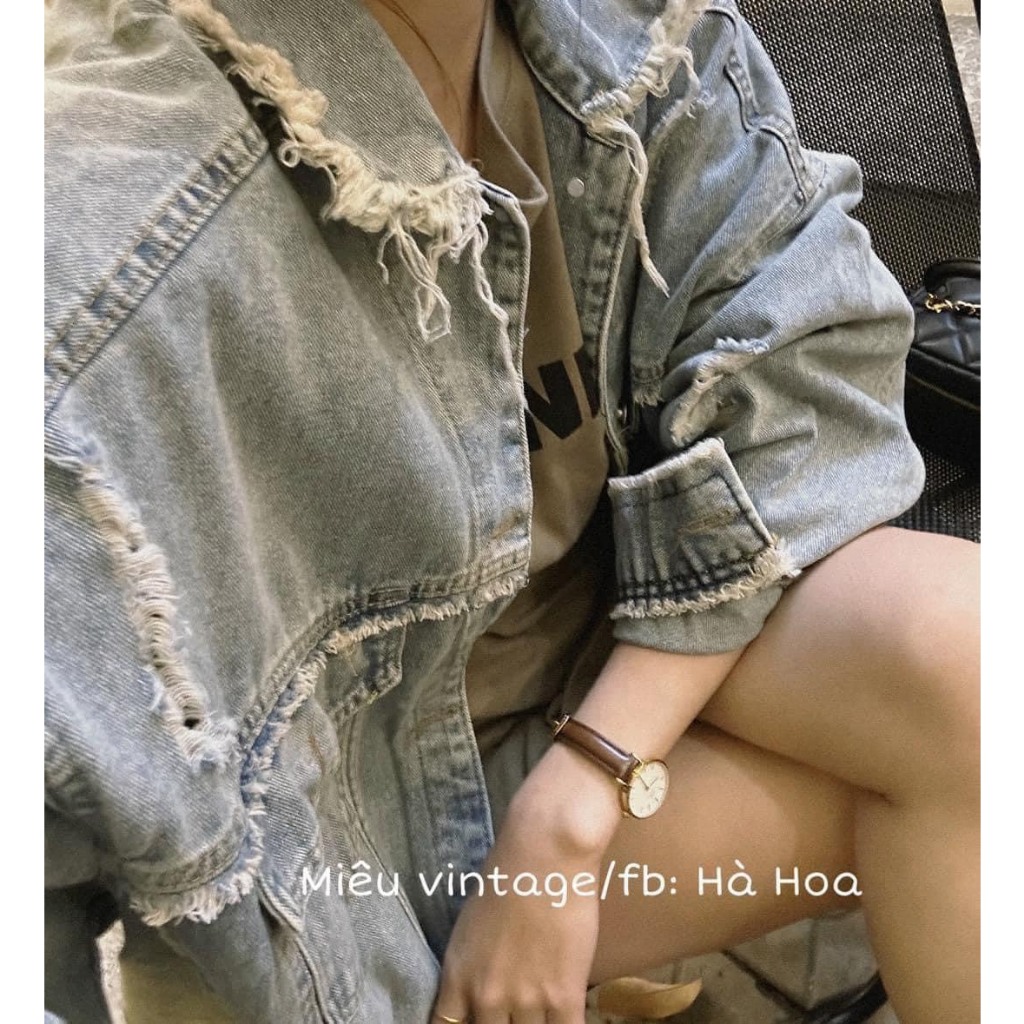 Áo khoác jeans unisex màu xanh thêu logo, áo khoác bò form rộng kiểu dáng Hàn Quốc siêu phong cách T71