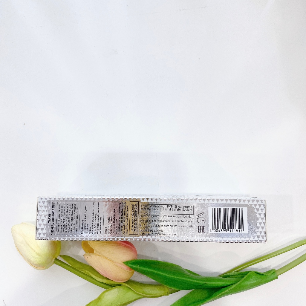Kem Đánh Răng Marvis Whitening Mint 85g