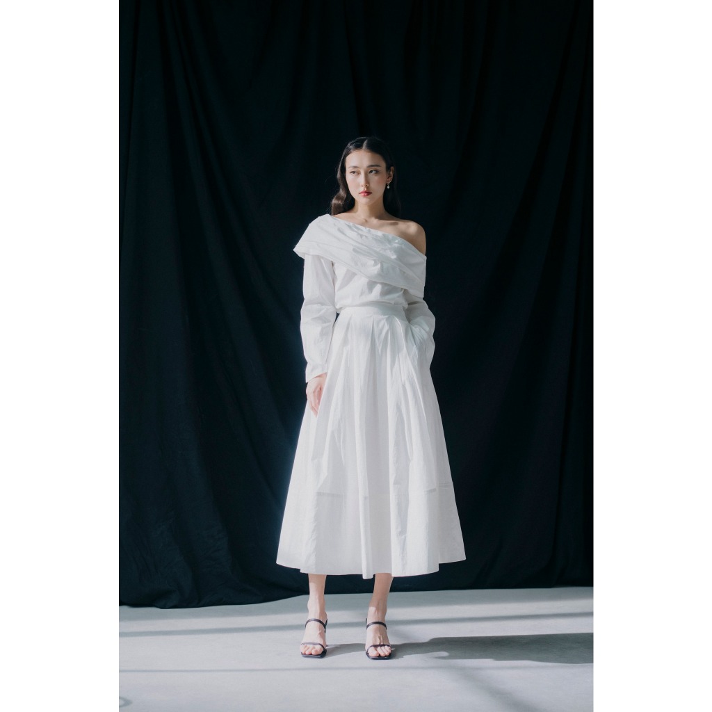 Sand Line Top & Poplin Cotton Skirt - Outfit xuống phố mùa thu