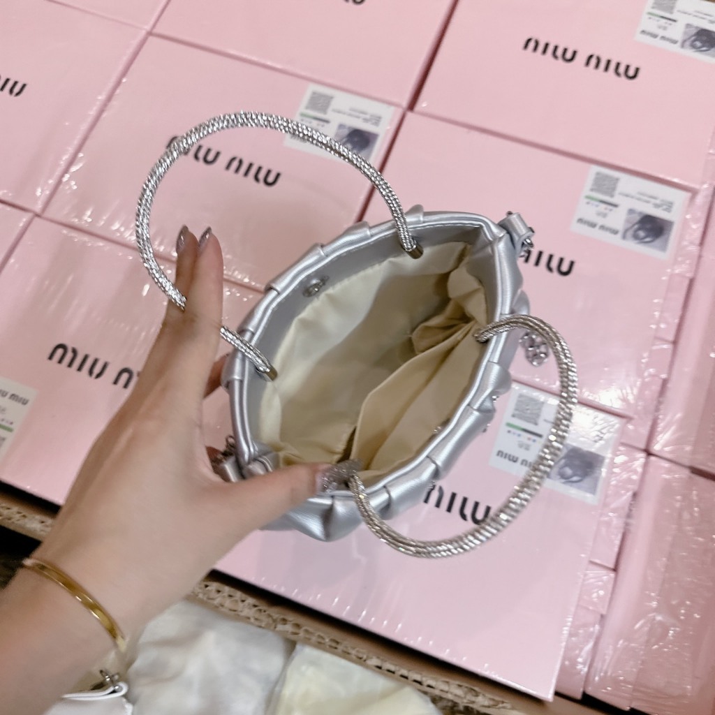 Túi nhún mix nơ bling bling cực xinh đeo chéo cầm tay